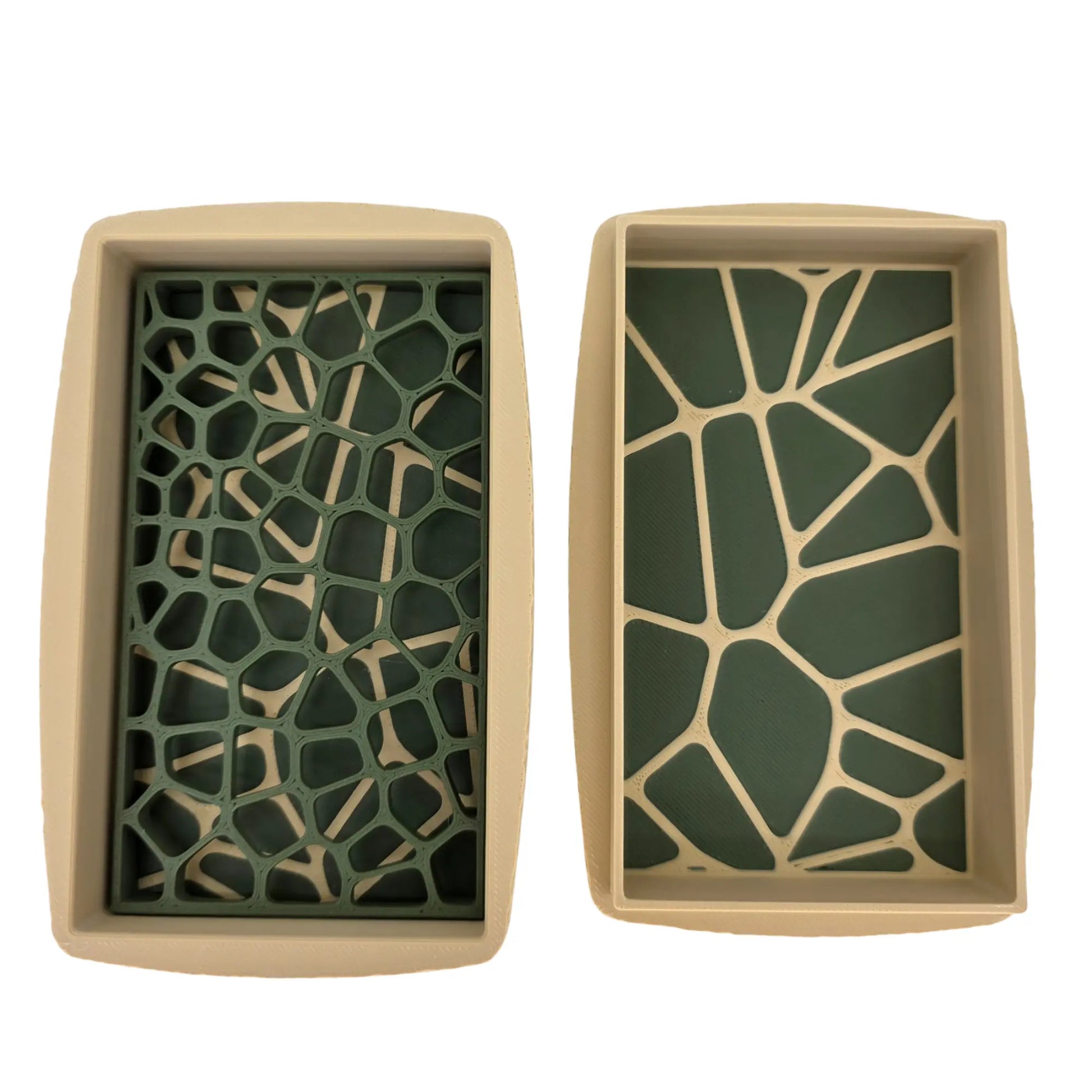 Intérieur de la boîte pour cosmétiques solides avec motif mosaïque vert et beige